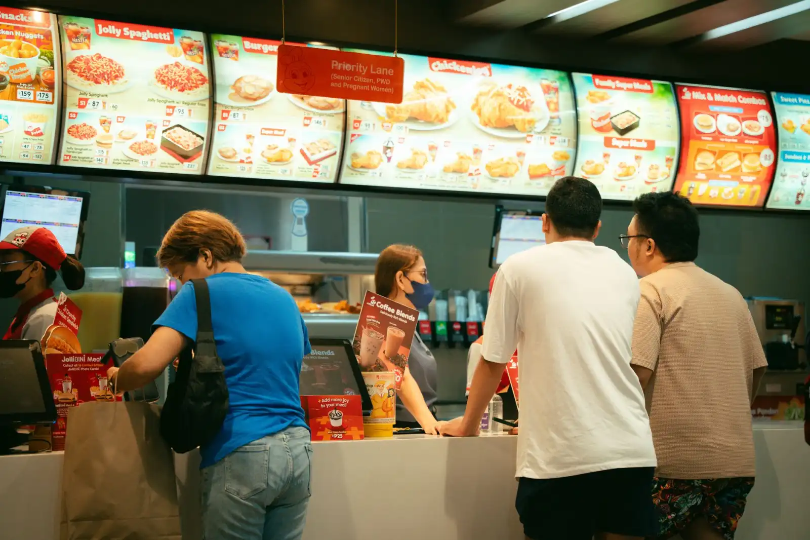2025年上海装饰材料行业趋势与贸易服务新机遇