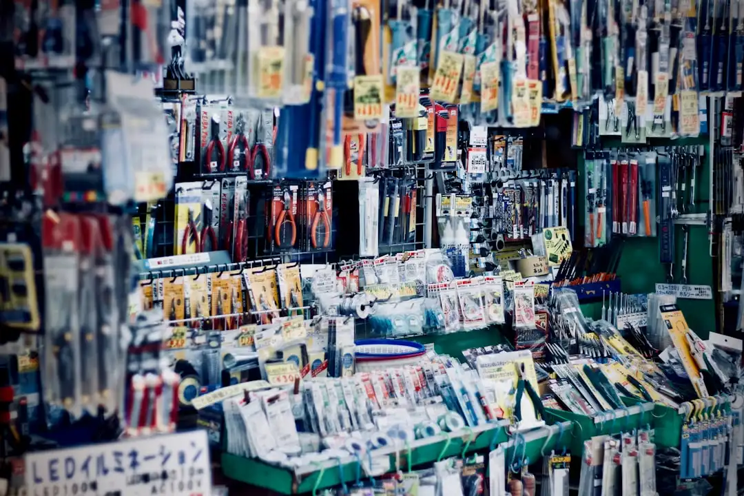 寅捌商贸日用百货批发清单与家居饰品搭配方案详解
