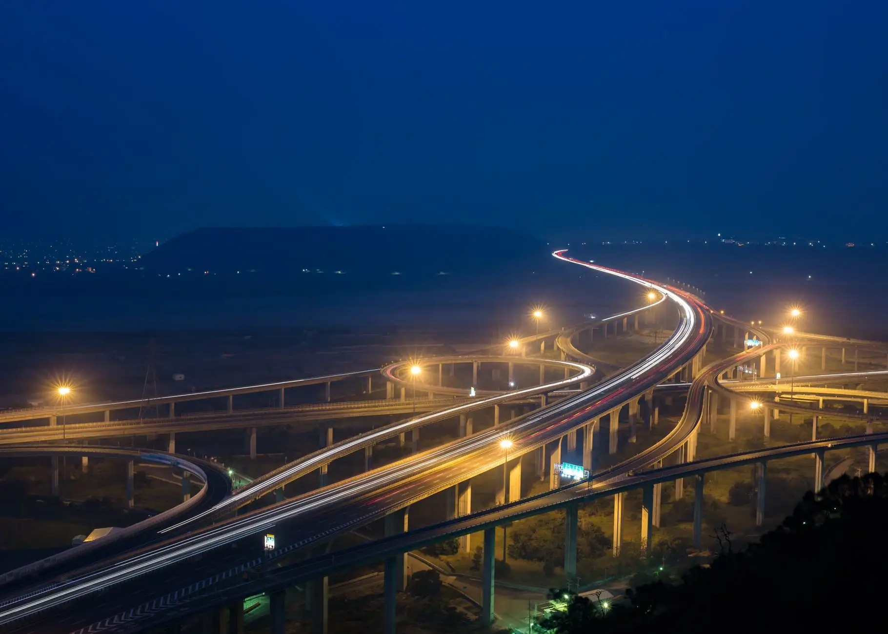 2025年日用百货批发市场趋势与装饰材料采购指南